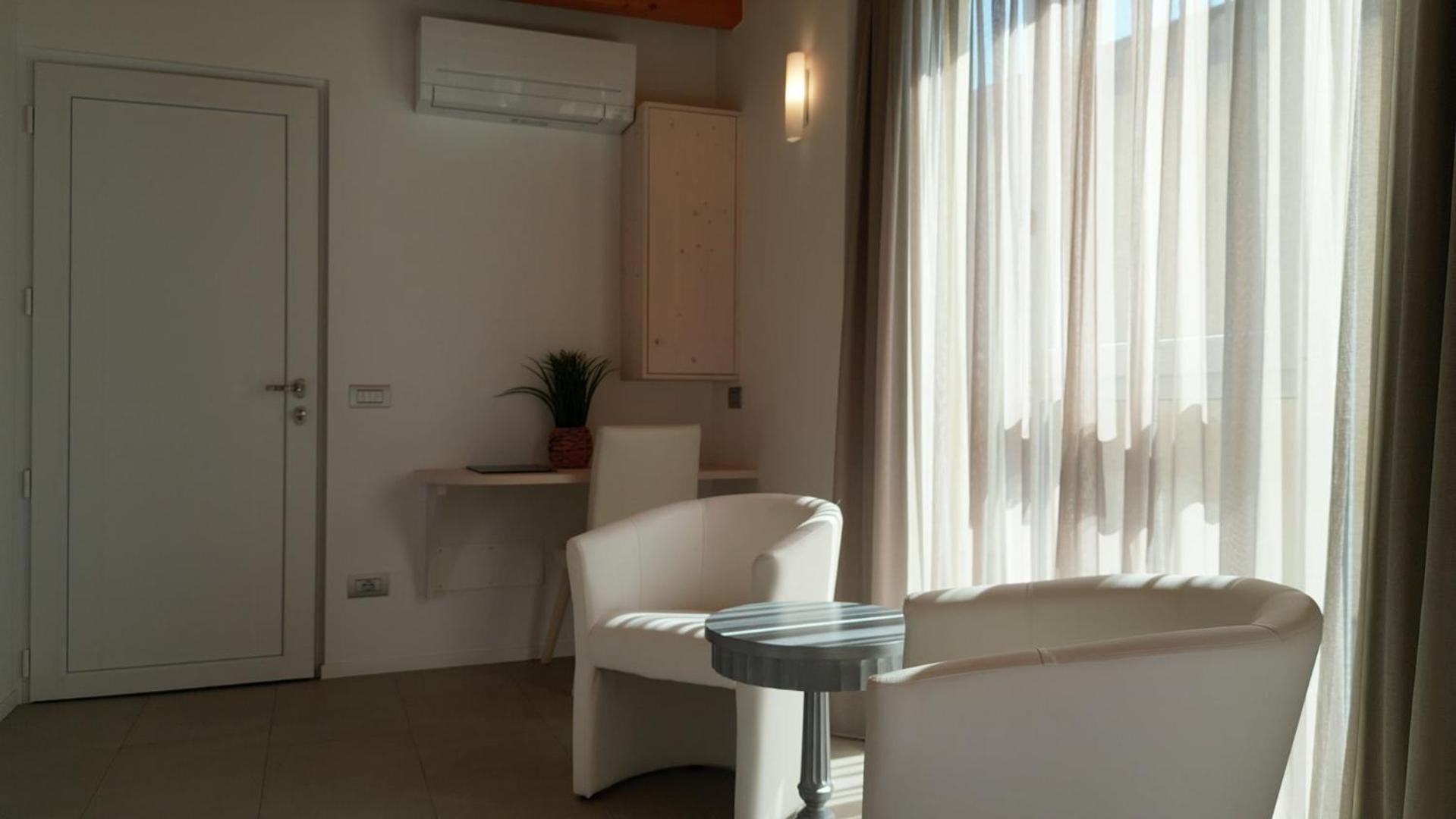 Hotel Laguna