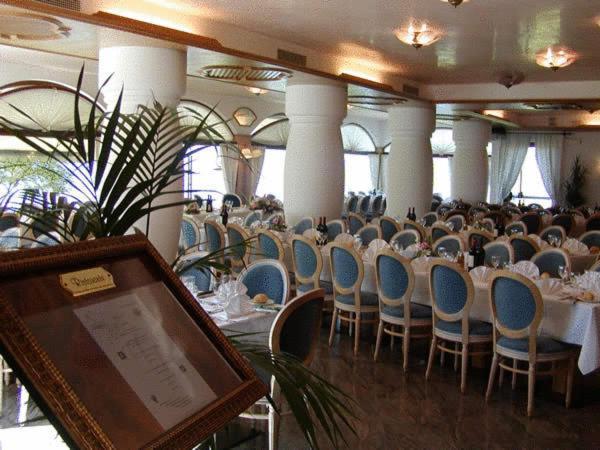 Laguna Hotel 3*