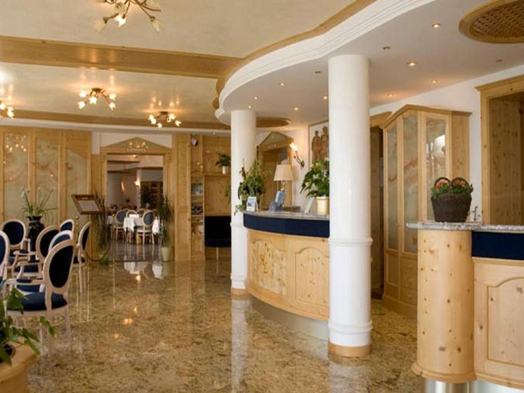 Hotel Laguna 3*